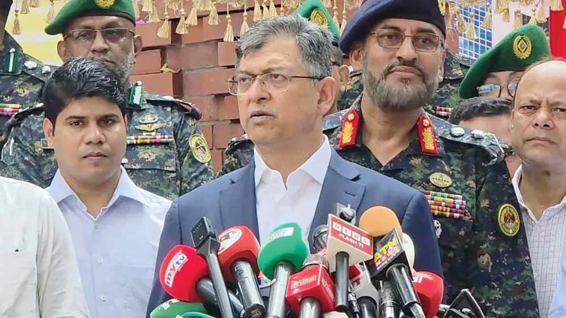 আইন-শৃঙ্খলা নিয়ন্ত্রণে সমন্বিতভাবে কাজ করবে বিভিন্ন বাহিনী: স্বরাষ্ট্রমন্ত্রী